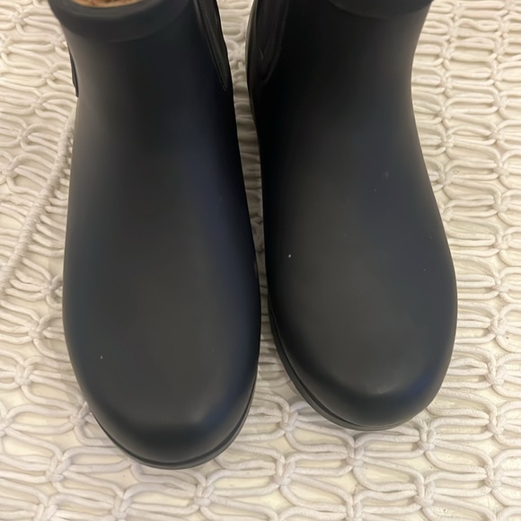 Chooka Black Boots - Picture 5 of 10